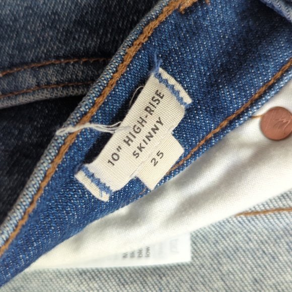 Madewell Skinny Jeans - Picture 3 of 5